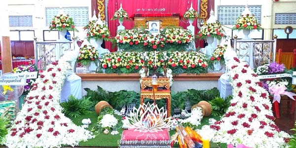ดอกไม้หน้าศพแนวธรรมชาติ แบบที่ 8
