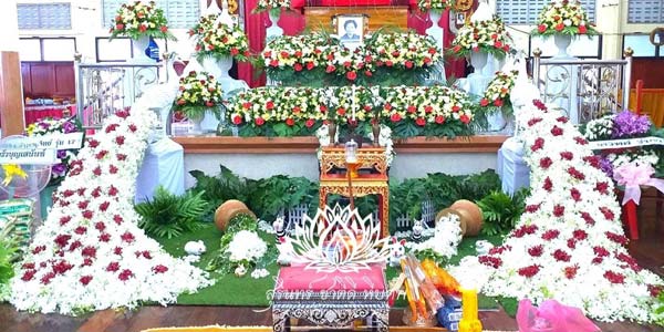 ดอกไม้งานศพแบบนกยูง ชุดที่ 6 