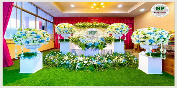 ดอกไม้หน้าหีบแบบสวน & จัดดอกไม้หน้าศพสวยหรู รูปแบบทันสมัย จัดดอกไม้งานศพ สไตล์โมเดิร์น  แบบที่ 24